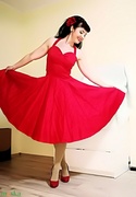Pinup Rockabilly ruha Menyecske Valentin napi, piros akciós termékkép 1