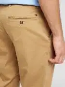 TOMMY HILFIGER Chino nadrág 'DENTON'  tengerészkék / mokka / piros / fehér termék 2. képe