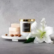SCENTS OF HOME szójaviasz illatgyertya, fehér pézsma & vanílla termék 2. képe