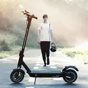 Elektromos roller W-TEC Lambreto Max III 700W 10" termék 2. képe