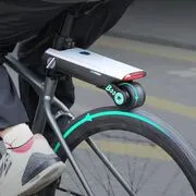 Kerékpár segédmotor P.wheel, könnyű és gyors telepítés, 50 km hatótávolság, Li-ion akkumulátor, 2 kg termék 2. képe
