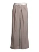 AÉROPOSTALE Élére vasalt nadrágok 'PREPPY'  taupe / fehér akciós termékkép 1