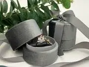 JK Box Szürke ajándékdoboz gyűrűre szalaggal LTR-3/P/A3 akciós termékkép 1